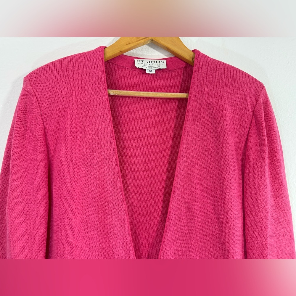 Vintage Rare St. John Pink Knit V-Neck Blazer Jacket Sz 12 Gold-Pink Buttons - Picture 3 of 9